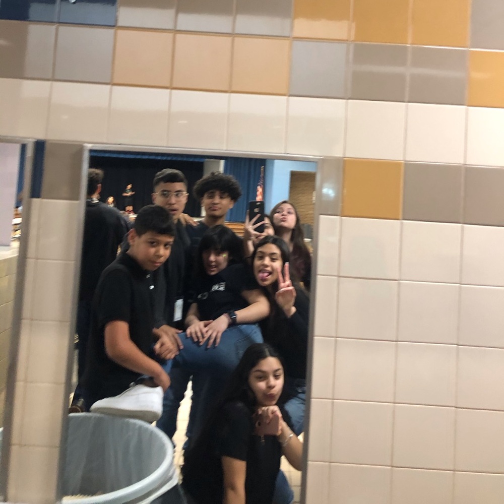 Meet your Posher, Juritzy